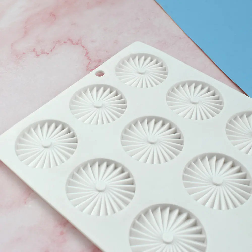 15-Cavity Silicone Mousse Cake Mold for Decoration - Lunqara 